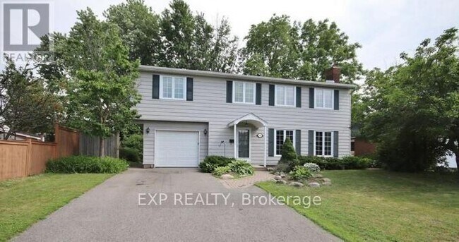 Photo - 1326 Fontenay Crescent