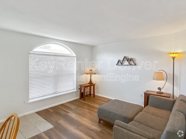 Building Photo - 1650 S Deframe St Unit B1 Rental