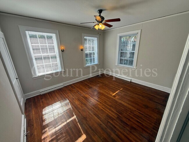 202 N Hawthorne Rd Unit 2