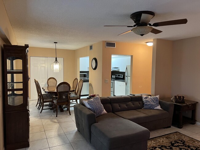 Photo - 203 Suffolk F Condo Unit E