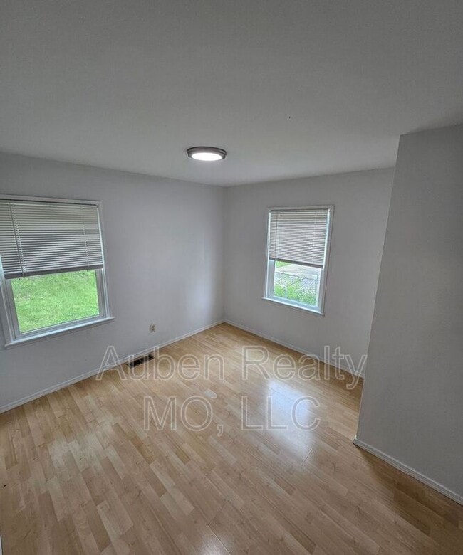 Photo - 4630 E 43 Terrace