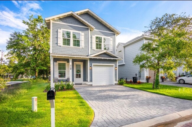 Building Photo - 219 Rearden Way