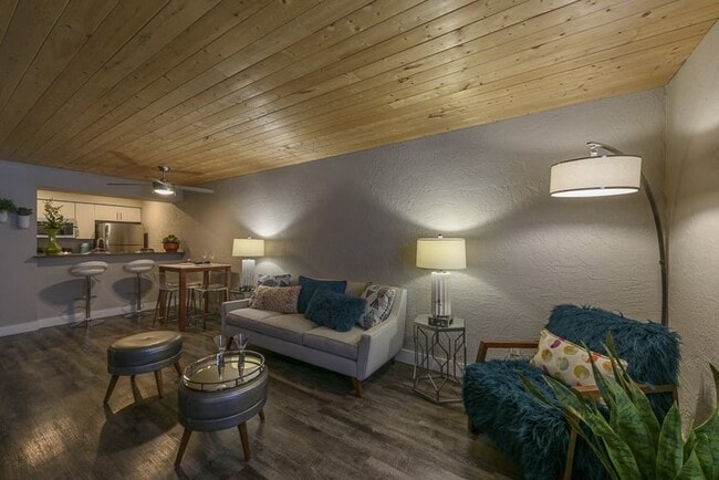 Photo - Icon on Central