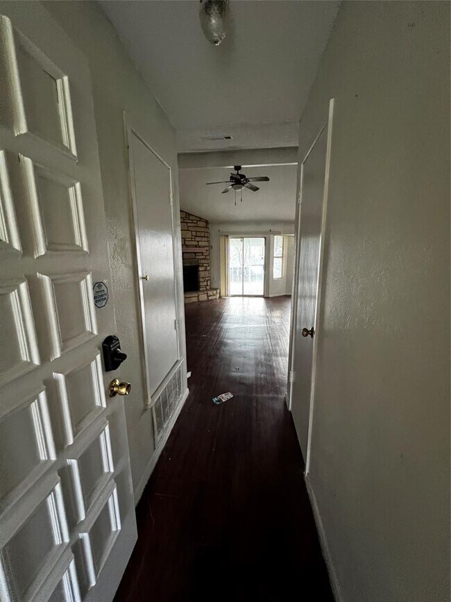 5507 Fence Row