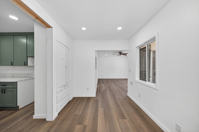Photo - 1711 Sichel St Unit 1711 1/2