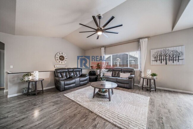 Photo - 1033 Traildust Dr