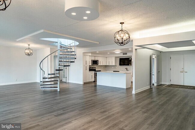 Photo - 21510 Valley Forge Cir Unit 1510