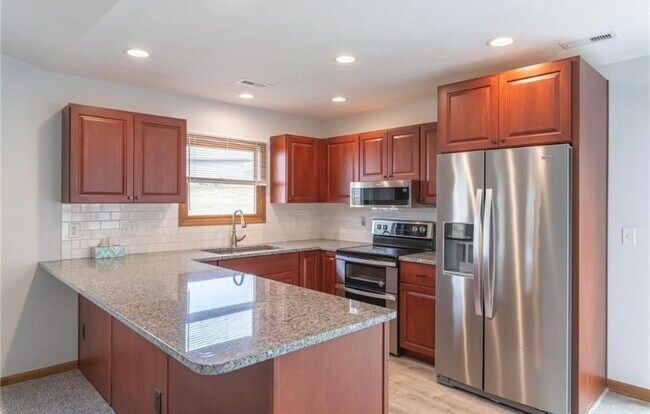 Photo - 1058 Hunters Run Dr Townhome