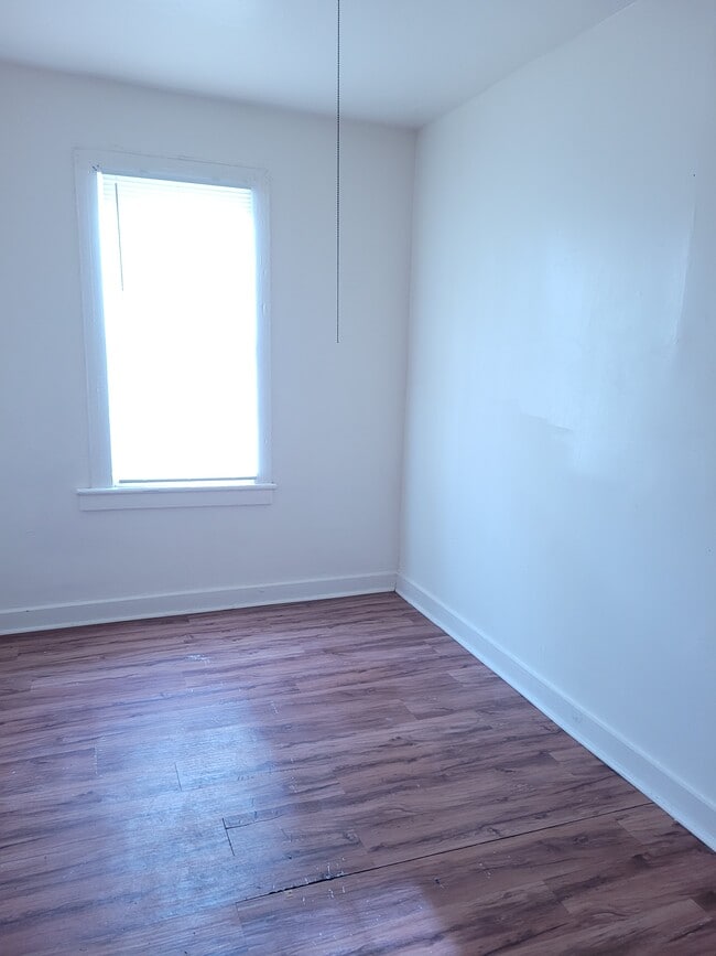 Back bedroom - 250 2nd St Apartamentos Unidad #1