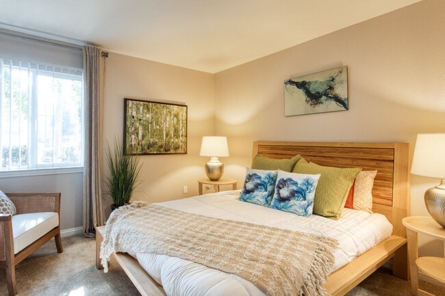 Photo - IMT Pleasant Hill