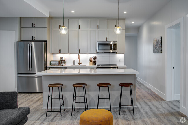 Building Photo - Cypress on Vine Rental