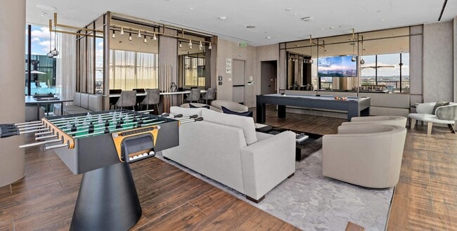 Photo - 1000 South Capitol