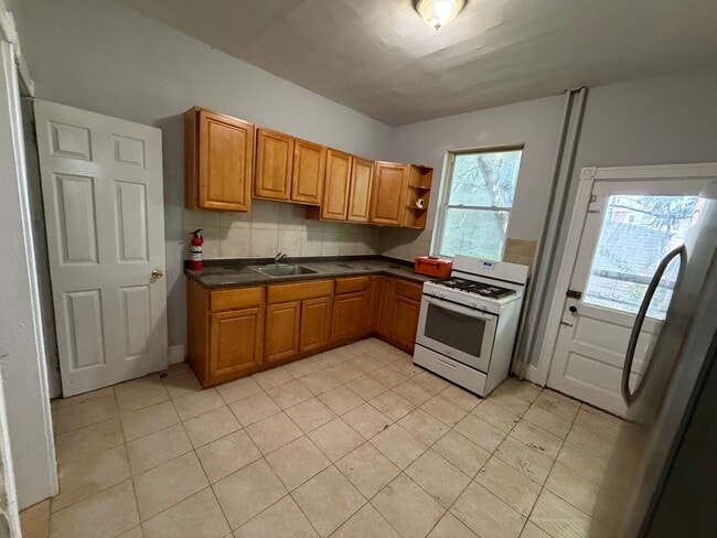 Photo - 4261 N Franklin St