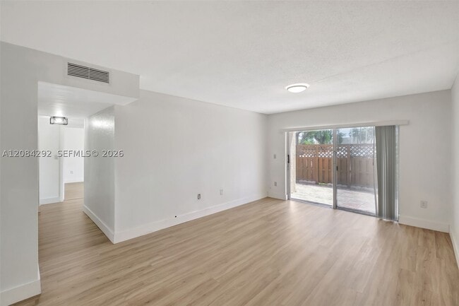 Photo - 4804 NW 79th Ave Unit 102