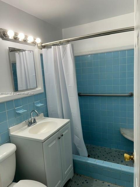 Photo - 5810 Hope St