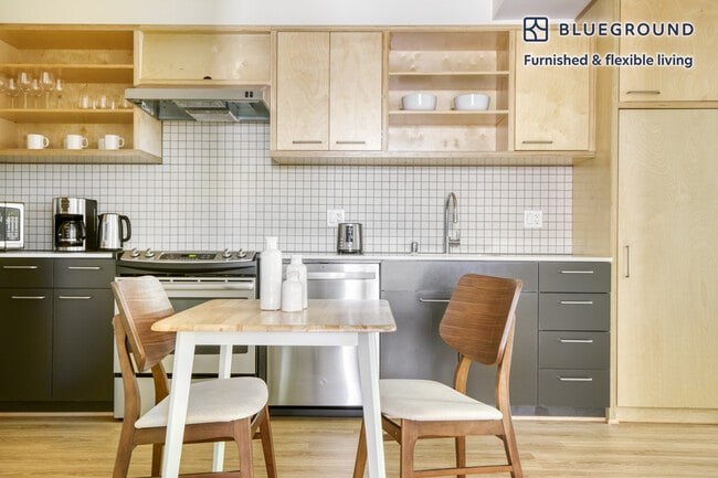 Photo - 6201 Hollywood Blvd Unidad FL4-ID839