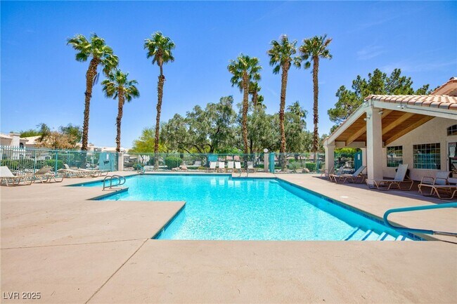 Photo - 8048 W Rochelle Ave Townhome