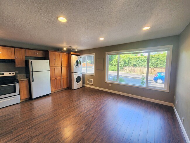 Photo - 4232-4232 SE Cesar Estrada Chavez Blvd Unidad 4226