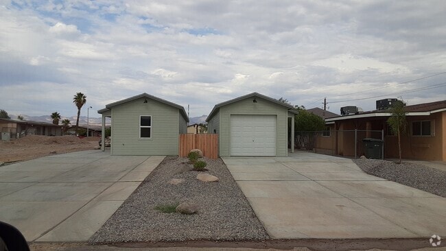 Building Photo - 1490 Tonto Dr Rental