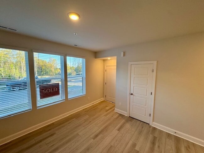 Photo - Modern Elegance in Prime North Raleigh!