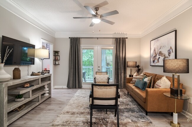 Newly Renovated Spacious Living Room