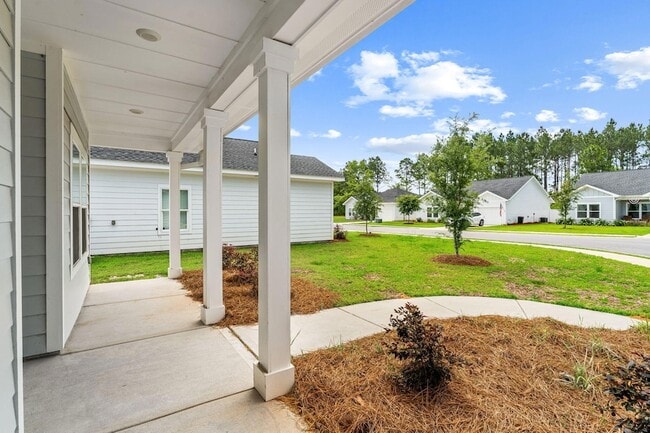 Photo - 170 Bradford Ct