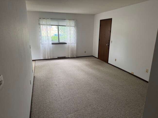 Living room - 1810 20th Street Ct Unit A