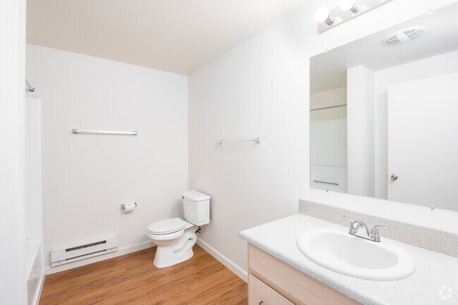 2BD, 1BA - 854SF