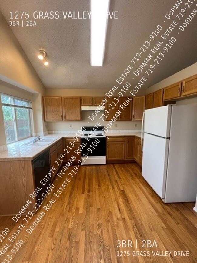 Photo - 1275 Grass Valley Dr