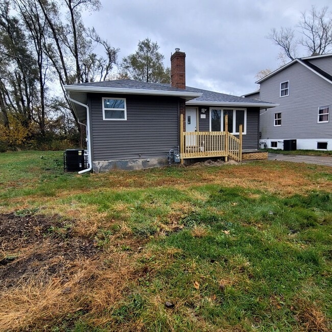 Photo - 1125 Dallas St