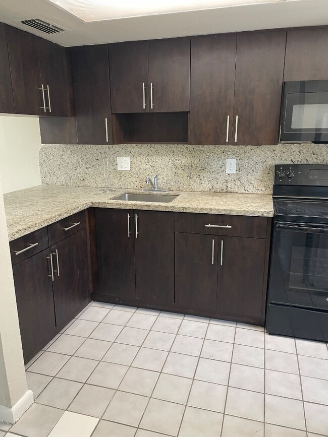 Photo - 5947 W 28th Ave