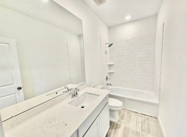 Photo - 31425 Moore Rd