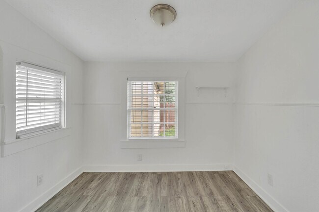 Photo - 1109 Gargan St