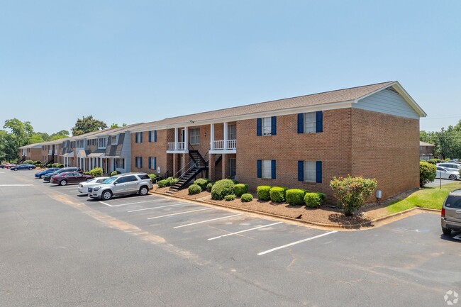Sawyer Point Apartments