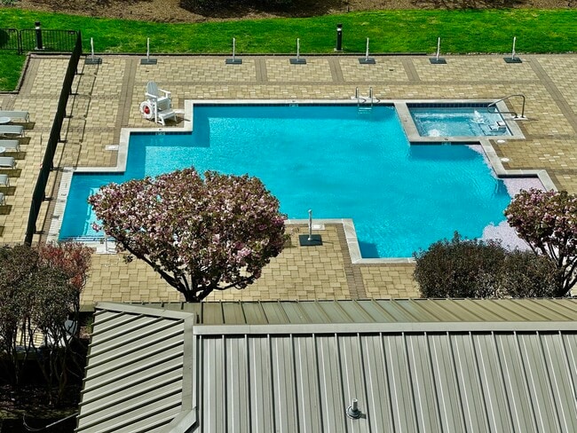 Photo - 8100 River Rd Condo Unit 810