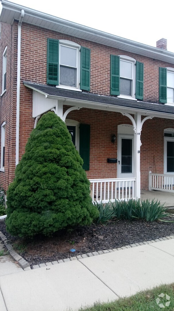 Building Photo - $1,260 - 3 Bed, 1.5 Bath Duplex - Christiana Rental