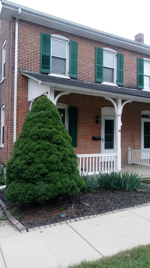 $1,260 - 3 Bed, 1.5 Bath Duplex - Christiana - $1,260 - 3 Bed, 1.5 Bath Duplex - Christiana Casa