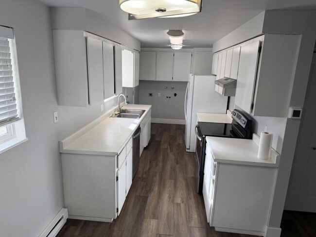 Photo - 908 E Violet Ave