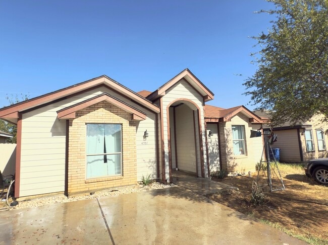 Photo - 4707 Los Laureles Ln