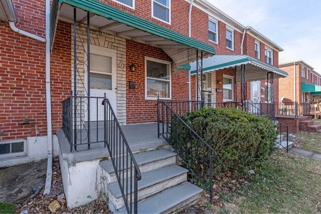 Photo - 114 Riverthorn Rd Townhome