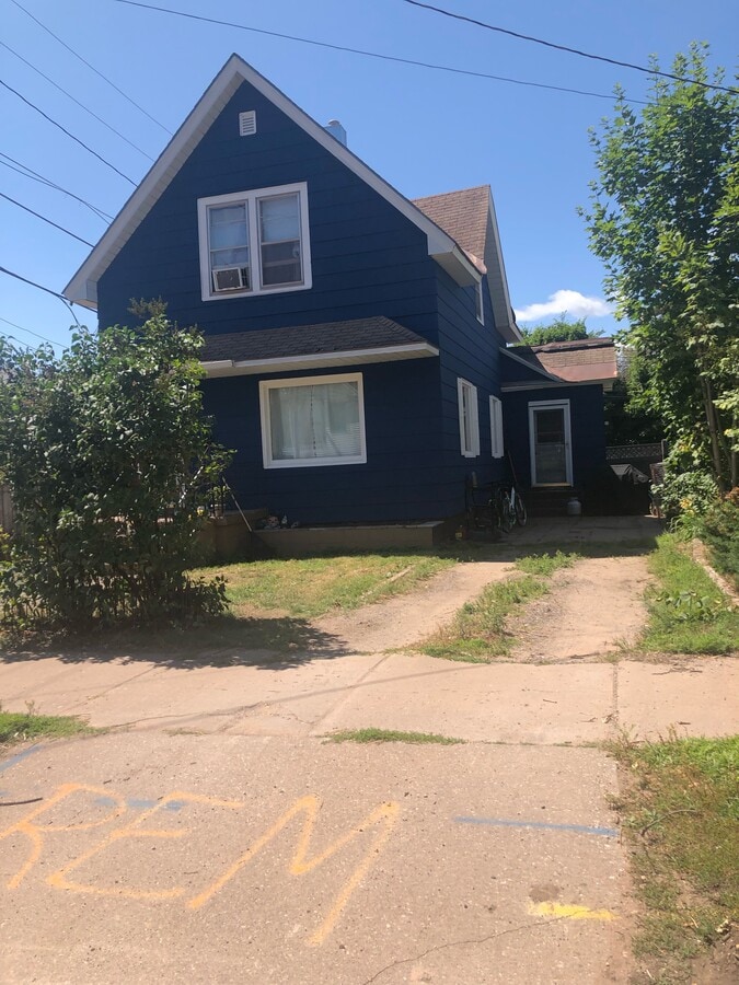 Photo - 113 Brown Ave