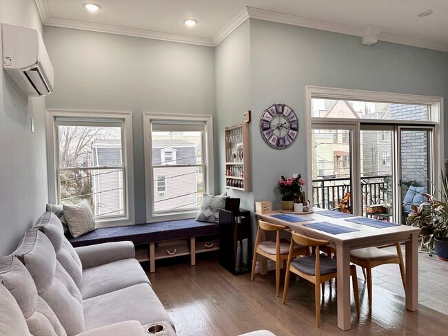 Photo - 37 Spruce St Unit 5