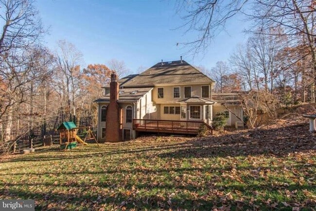 Photo - 2082 Hunters Crest Way