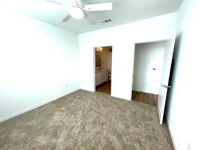 Photo - 1101 Abbeyglen Castle Dr Unit 01122