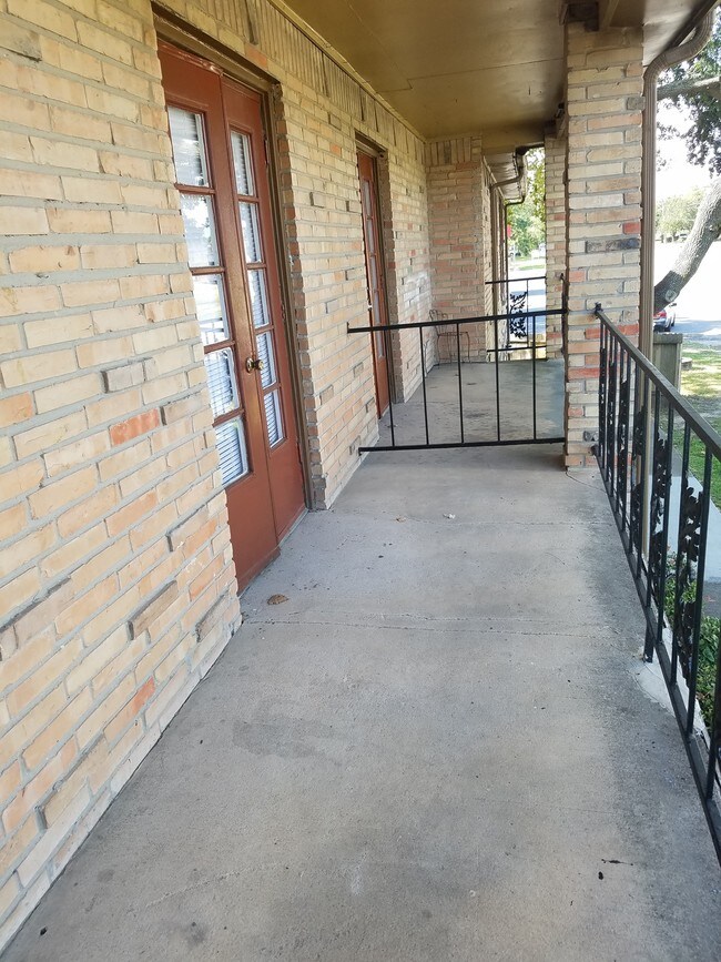 Cedar Bluff Apartments For Rent in Pasadena, TX