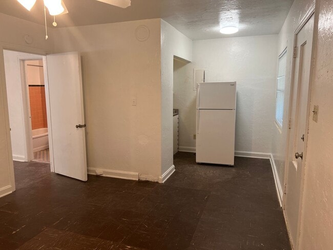 Photo - 873 Campus Cir Unidad 873 Campus Circle  2