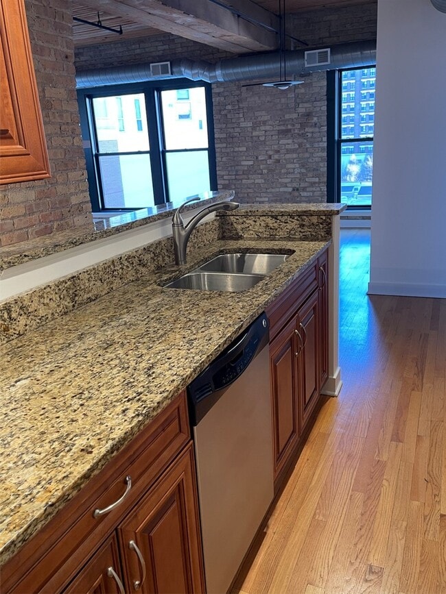 Photo - 411 W Ontario St Unit 603