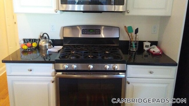 Building Photo - 1 Langdon Square