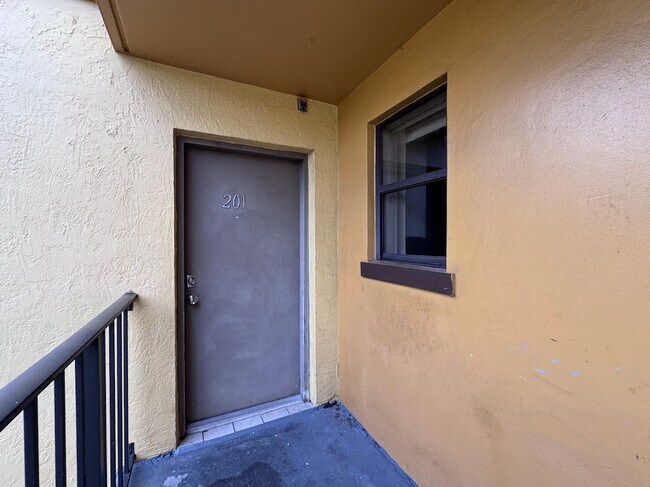 Photo - 500 NW 114th Ave Unit Soleil Lakes