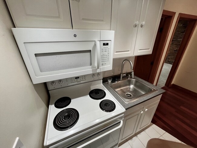 Photo - 93 E Brookline St Unit 1